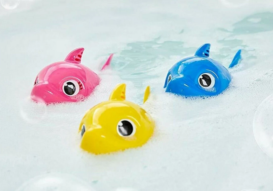 ABT Robo Alive Pinkfong Baby Shark Sing & Swim Bath Toy Mummy Daddy & Baby Shark Home & Garden 5 ABT Robo Alive Pinkfong Baby Shark Sing & Swim Bath Toy Mummy Daddy & Baby Shark Home & Garden
