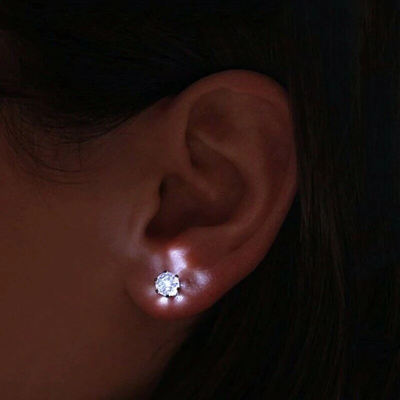 AliExpress LED Light Up Colourful Rhinestone Stud Ladies Earrings 9 AliExpress LED Light Up Colourful Rhinestone Stud Ladies Earrings