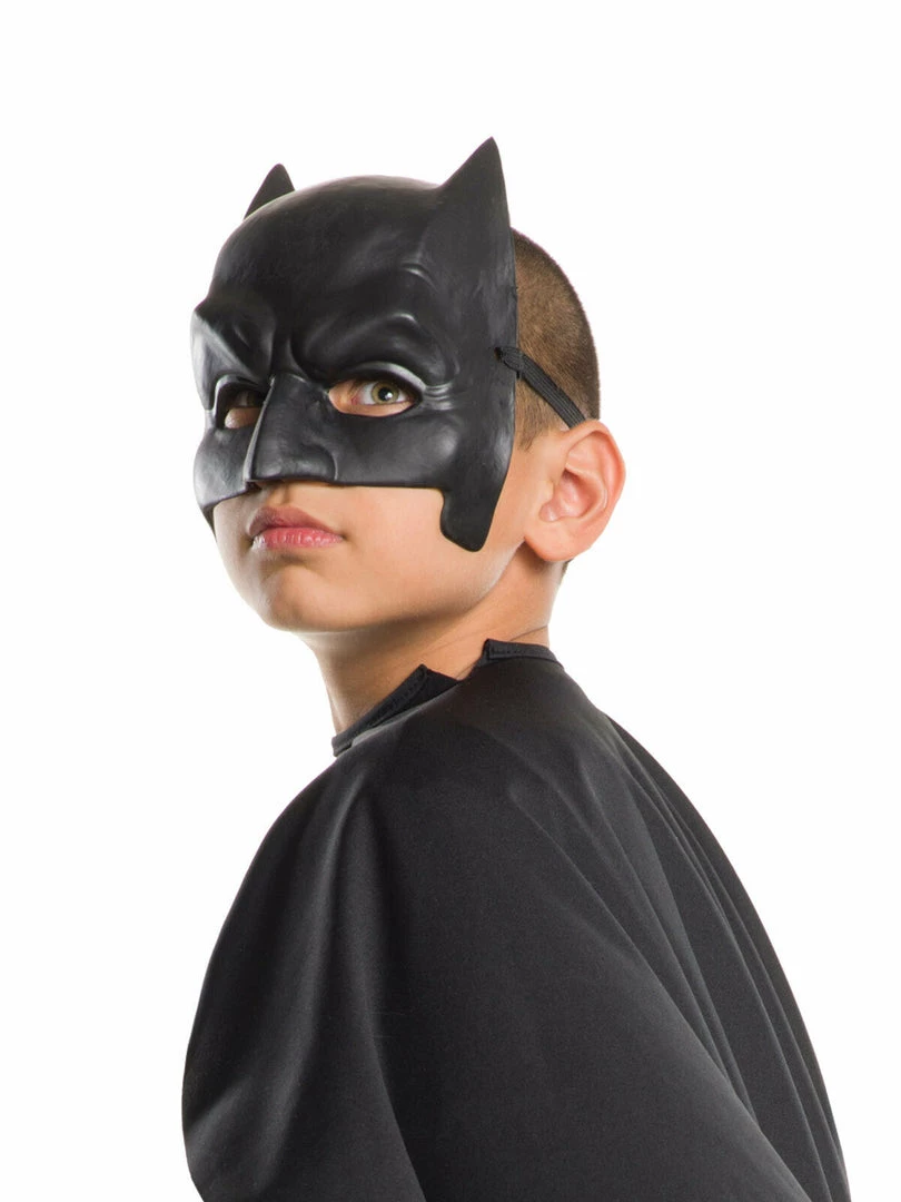 Rubies Costumes DC Comics Batman Cape And Mask Set 8 Rubies Costumes DC Comics Batman Cape And Mask Set
